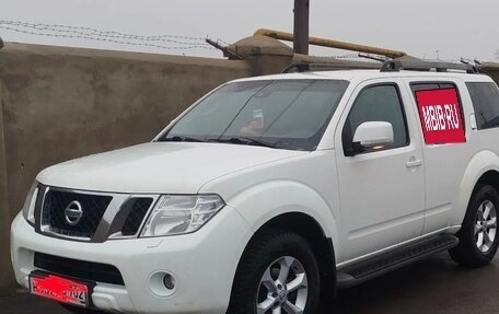 Nissan Pathfinder, 2012 год, 1 290 000 рублей, 2 фотография