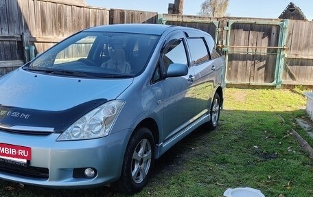 Toyota Wish II, 2004 год, 935 000 рублей, 3 фотография