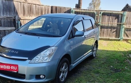 Toyota Wish II, 2004 год, 935 000 рублей, 2 фотография