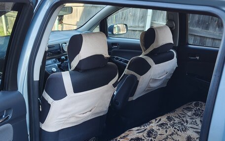 Toyota Wish II, 2004 год, 935 000 рублей, 13 фотография