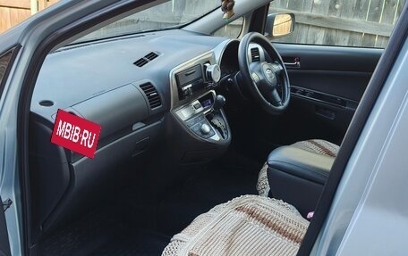 Toyota Wish II, 2004 год, 935 000 рублей, 14 фотография