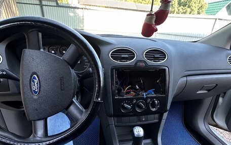 Ford Focus II рестайлинг, 2006 год, 240 000 рублей, 11 фотография
