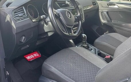 Volkswagen Tiguan II, 2018 год, 2 000 000 рублей, 5 фотография
