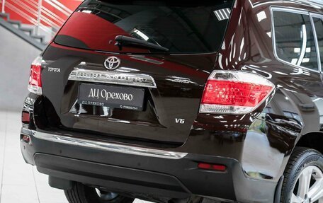 Toyota Highlander III, 2012 год, 1 890 000 рублей, 13 фотография