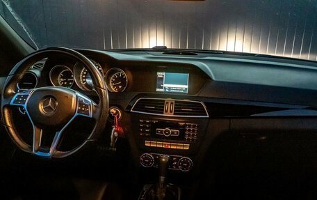Mercedes-Benz C-Класс, 2013 год, 1 350 000 рублей, 17 фотография