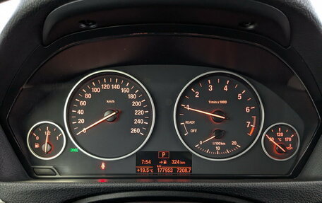BMW 3 серия, 2015 год, 1 995 000 рублей, 13 фотография