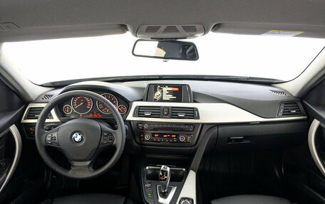 BMW 3 серия, 2015 год, 1 995 000 рублей, 14 фотография