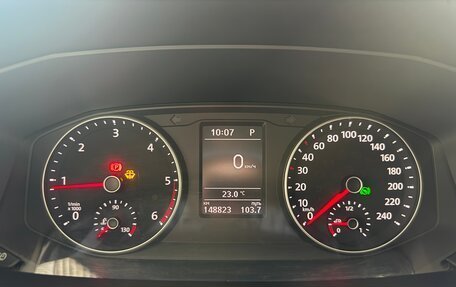 Volkswagen Multivan T6 рестайлинг, 2018 год, 3 990 000 рублей, 21 фотография