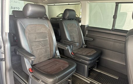 Volkswagen Multivan T6 рестайлинг, 2018 год, 3 990 000 рублей, 23 фотография