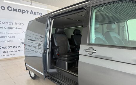 Volkswagen Multivan T6 рестайлинг, 2018 год, 3 990 000 рублей, 22 фотография
