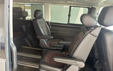 Volkswagen Multivan T6 рестайлинг, 2018 год, 3 990 000 рублей, 25 фотография