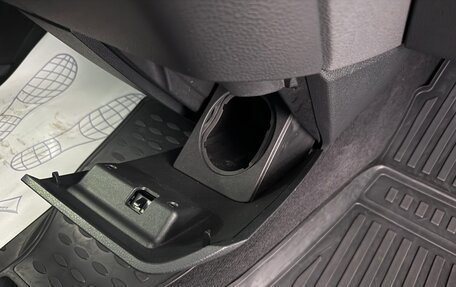 Volkswagen Multivan T6 рестайлинг, 2018 год, 3 990 000 рублей, 33 фотография