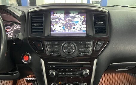 Nissan Pathfinder, 2016 год, 1 895 000 рублей, 13 фотография