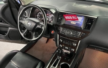 Nissan Pathfinder, 2016 год, 1 895 000 рублей, 11 фотография