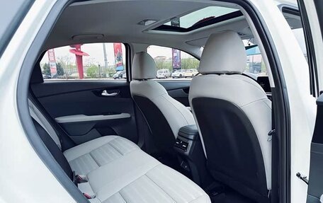 KIA K3, 2023 год, 1 240 000 рублей, 14 фотография