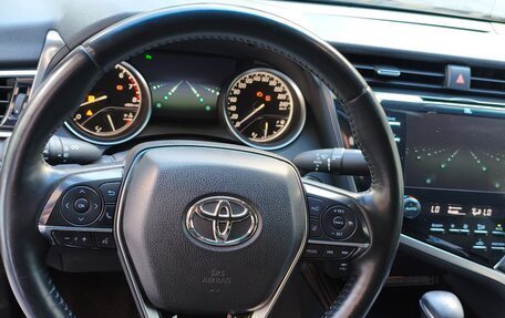 Toyota Camry, 2020 год, 2 200 000 рублей, 11 фотография