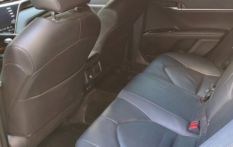 Toyota Camry, 2020 год, 2 200 000 рублей, 9 фотография