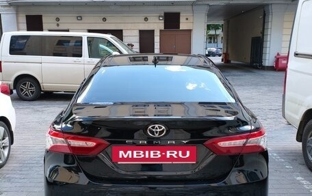 Toyota Camry, 2020 год, 2 200 000 рублей, 5 фотография