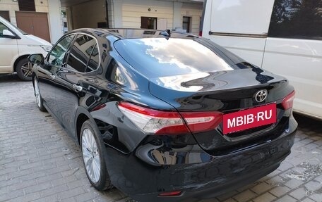 Toyota Camry, 2020 год, 2 200 000 рублей, 8 фотография