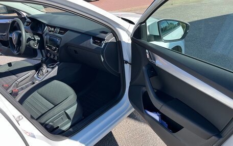 Skoda Octavia, 2018 год, 1 896 000 рублей, 7 фотография
