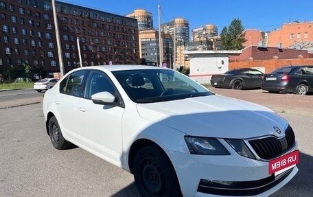 Skoda Octavia, 2018 год, 1 896 000 рублей, 2 фотография