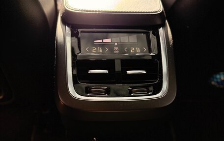 Volvo XC90 II рестайлинг, 2015 год, 2 999 000 рублей, 27 фотография