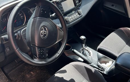 Toyota RAV4, 2013 год, 1 600 000 рублей, 5 фотография