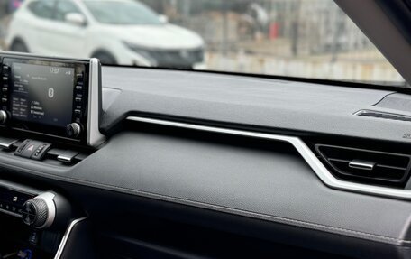 Toyota RAV4, 2021 год, 3 600 000 рублей, 15 фотография