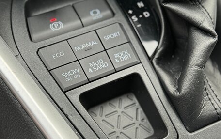 Toyota RAV4, 2021 год, 3 600 000 рублей, 28 фотография