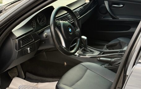 BMW 3 серия, 2010 год, 1 030 000 рублей, 10 фотография