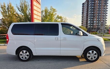 Hyundai Grand Starex Grand Starex I рестайлинг 2, 2019 год, 3 470 000 рублей, 5 фотография