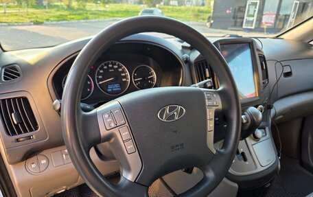 Hyundai Grand Starex Grand Starex I рестайлинг 2, 2019 год, 3 470 000 рублей, 18 фотография