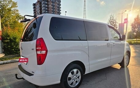 Hyundai Grand Starex Grand Starex I рестайлинг 2, 2019 год, 3 470 000 рублей, 6 фотография