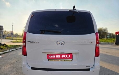 Hyundai Grand Starex Grand Starex I рестайлинг 2, 2019 год, 3 470 000 рублей, 7 фотография