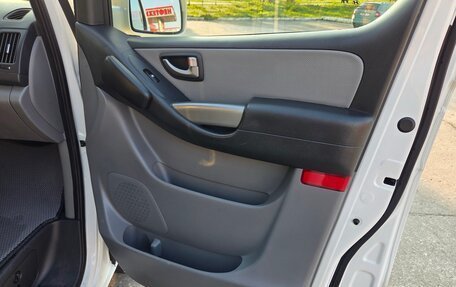 Hyundai Grand Starex Grand Starex I рестайлинг 2, 2019 год, 3 470 000 рублей, 25 фотография