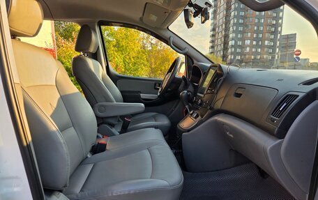 Hyundai Grand Starex Grand Starex I рестайлинг 2, 2019 год, 3 470 000 рублей, 26 фотография