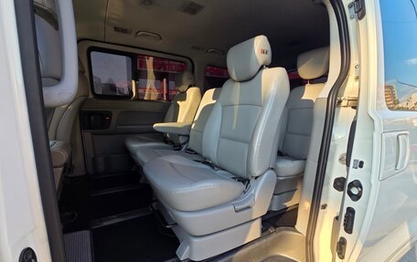 Hyundai Grand Starex Grand Starex I рестайлинг 2, 2019 год, 3 470 000 рублей, 29 фотография