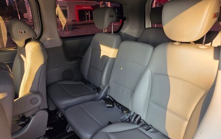 Hyundai Grand Starex Grand Starex I рестайлинг 2, 2019 год, 3 470 000 рублей, 34 фотография