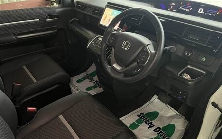 Honda Stepwgn IV, 2017 год, 1 500 000 рублей, 11 фотография