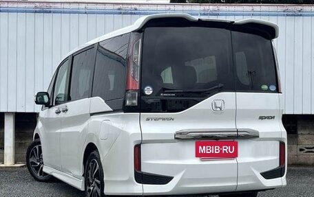 Honda Stepwgn IV, 2017 год, 1 500 000 рублей, 9 фотография