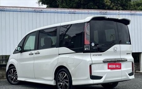 Honda Stepwgn IV, 2017 год, 1 500 000 рублей, 10 фотография