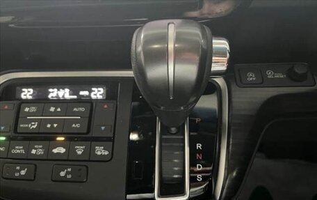 Honda Stepwgn IV, 2017 год, 1 500 000 рублей, 25 фотография