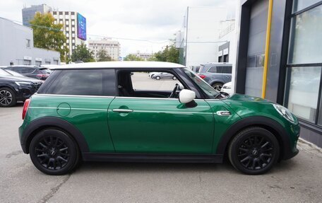 MINI Hatch, 2021 год, 1 980 000 рублей, 4 фотография