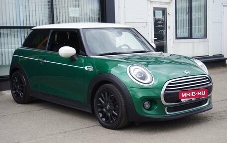 MINI Hatch, 2021 год, 1 980 000 рублей, 3 фотография