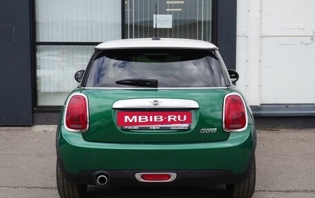 MINI Hatch, 2021 год, 1 980 000 рублей, 6 фотография