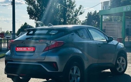 Toyota C-HR I рестайлинг, 2019 год, 1 950 000 рублей, 4 фотография