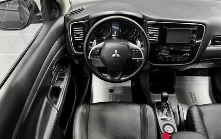 Mitsubishi Outlander III рестайлинг 3, 2012 год, 1 525 000 рублей, 11 фотография