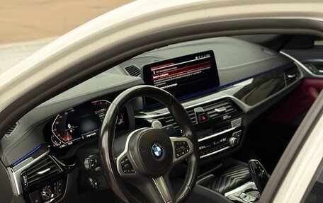 BMW 5 серия, 2021 год, 4 700 000 рублей, 14 фотография