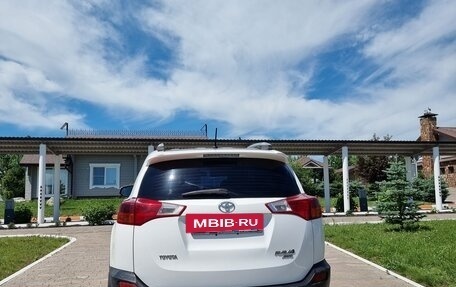 Toyota RAV4, 2012 год, 1 650 000 рублей, 6 фотография