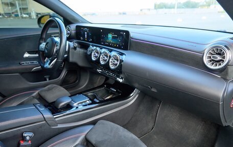 Mercedes-Benz CLA, 2020 год, 2 700 000 рублей, 15 фотография